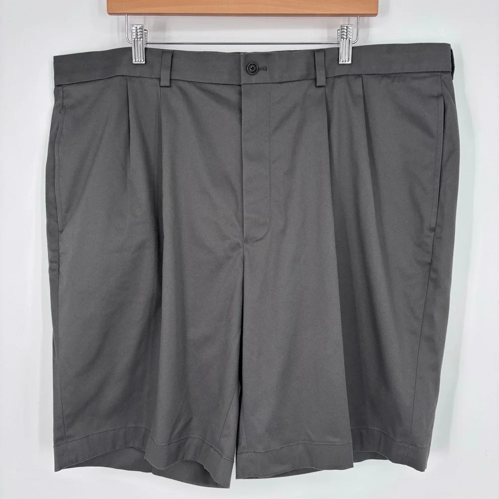 Brooks Brothers Pleated Chino Shorts Mens 44 Grey Cotton Stretch Preppy NEW